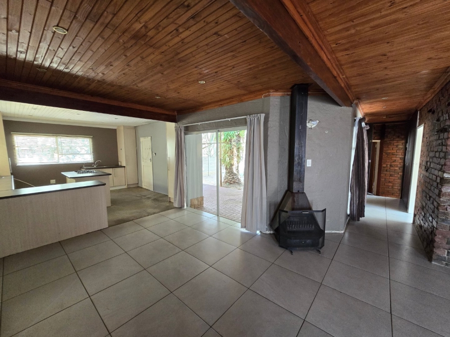5 Bedroom Property for Sale in Universitas Free State